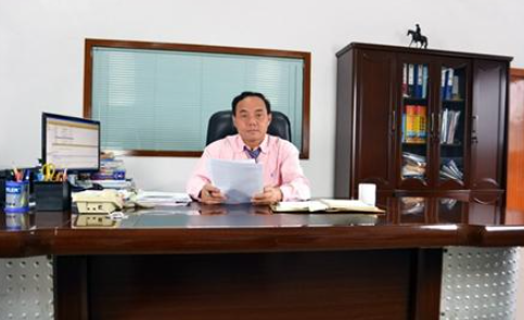 欧陆通董事长王合球