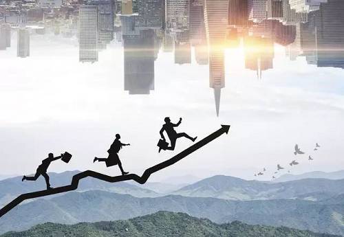 我们的调控就是这个作用，当市场过热时需要泼点冷水，市场过冷时需要刺激一下。目的就是防止市场风险，防止大起大落。