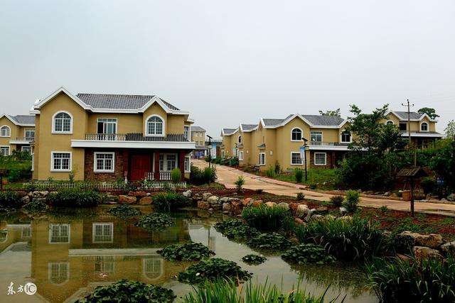 住建部：开展农村住房建设试点工作