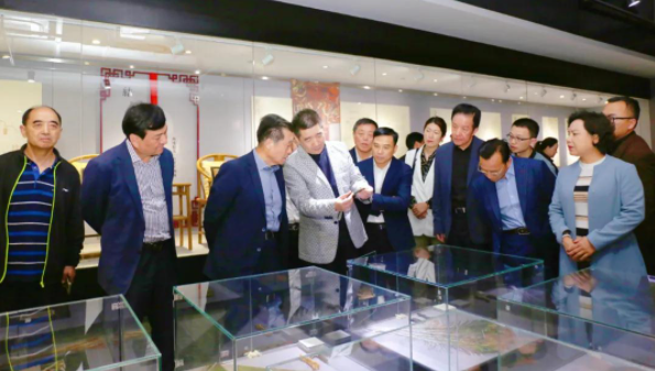 长三角（浙江）民营经济研究会走进万事利丝绸