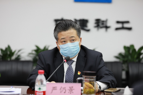 解放思想，锐意进取谋发展；实事求是，团结一致谱新篇！