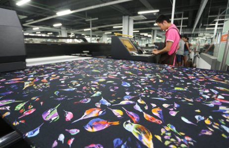 万事利：以数码印花色彩管理、双面数码印花核心技术领跑丝绸行业