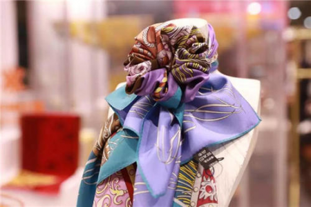 万事利：积极投身社会建设，主动承担社会责任